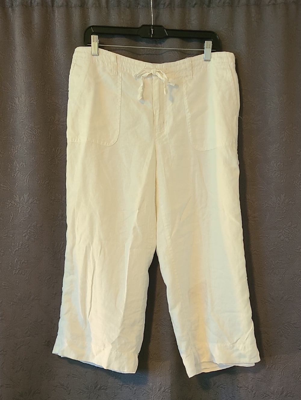 Liz Claiborne Women's White Drawstring Linen-Blend Capris
